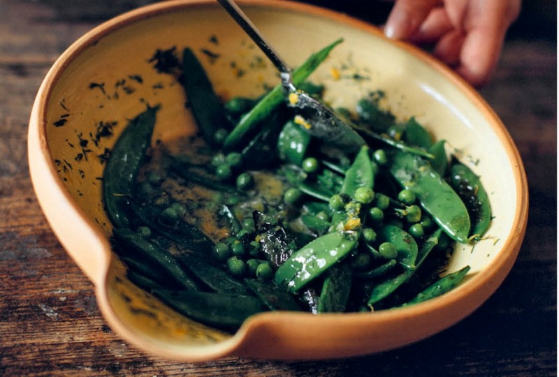 Grillade sockerärter med dill i senapsvinägrett